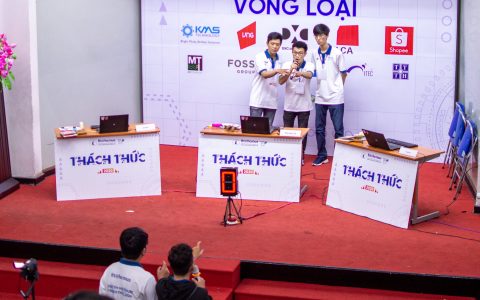 Khởi động